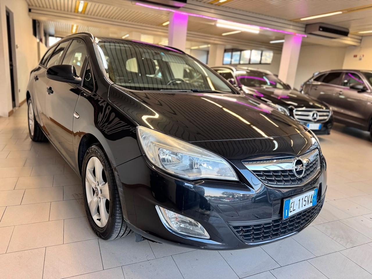 Opel Astra 1.7 CDTI 110CV Sport tourer Cosmo