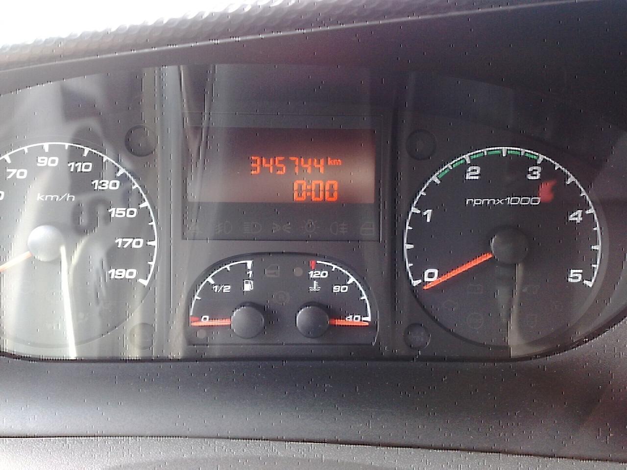 Iveco Daily 35s17 3000cc 170cv Automatico - 2014