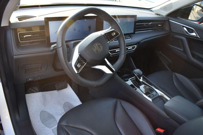 MG HS 1.5 T Luxury AT