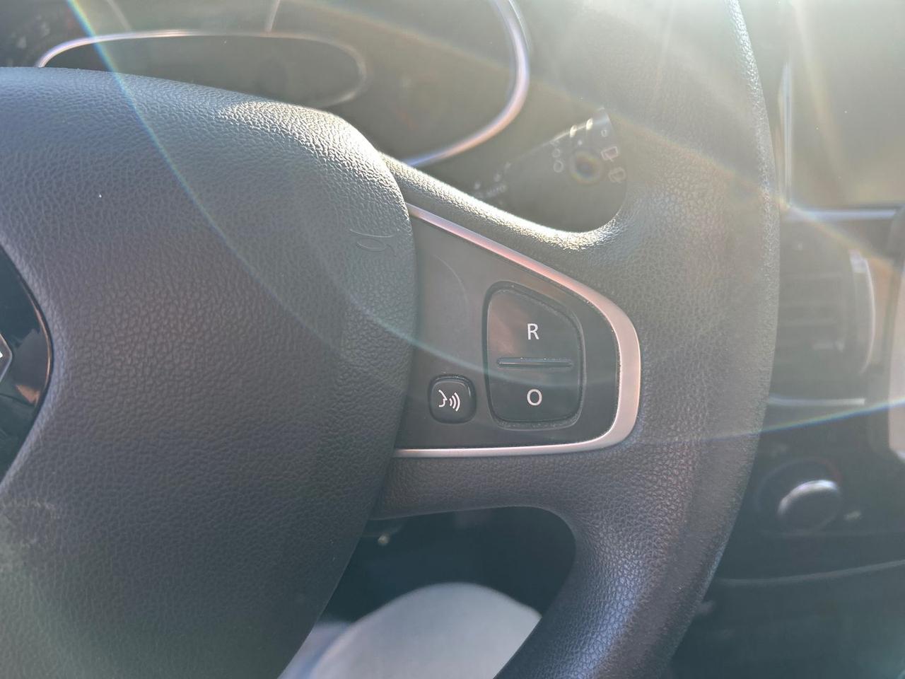 Renault Clio Intens 1.2 16V 75 #8272