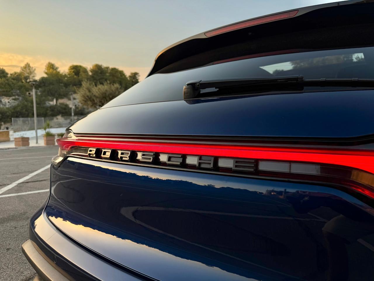 Porsche MACAN/2.0 265 CV/21"/TETTO/FARI PDLS