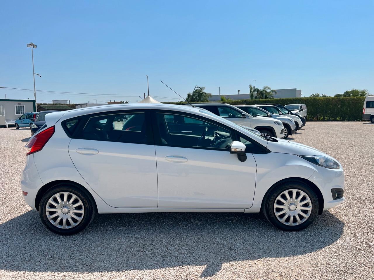 Ford Fiesta 1.5 tdci 75 cv ok neopatentati