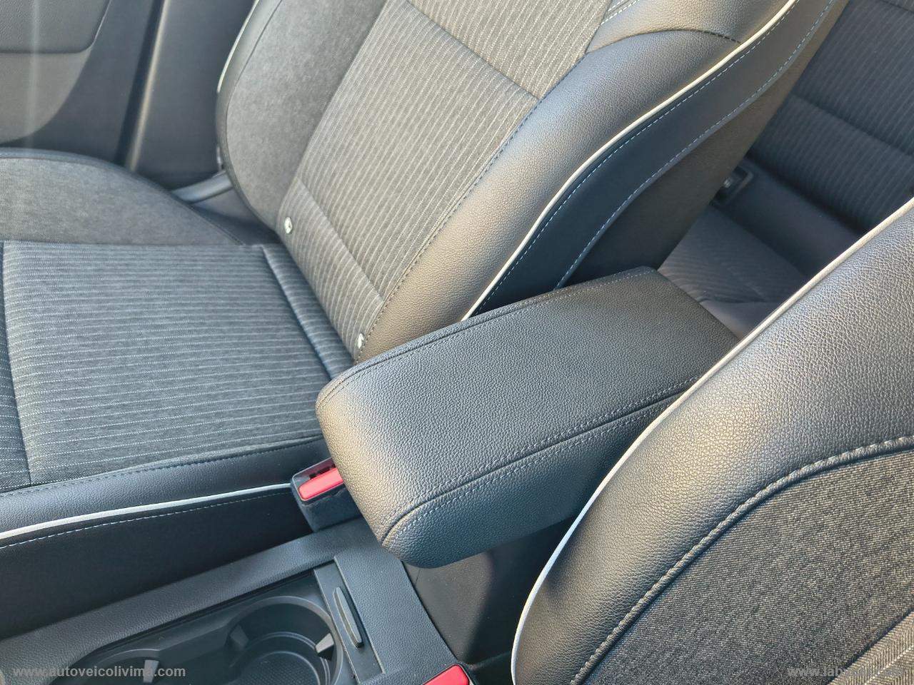 RENAULT Clio TCe 100 CV GPL Techno