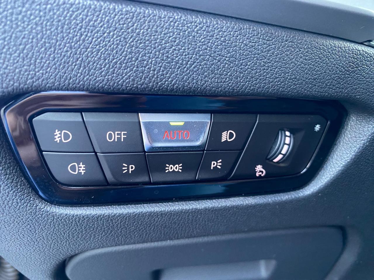 Bmw 318d 48V Touring Business Advantage