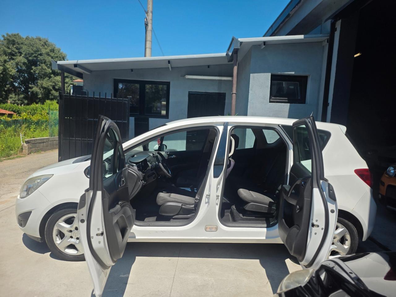 Opel Meriva 1.7 CDTI 110CV b-color Panoramic