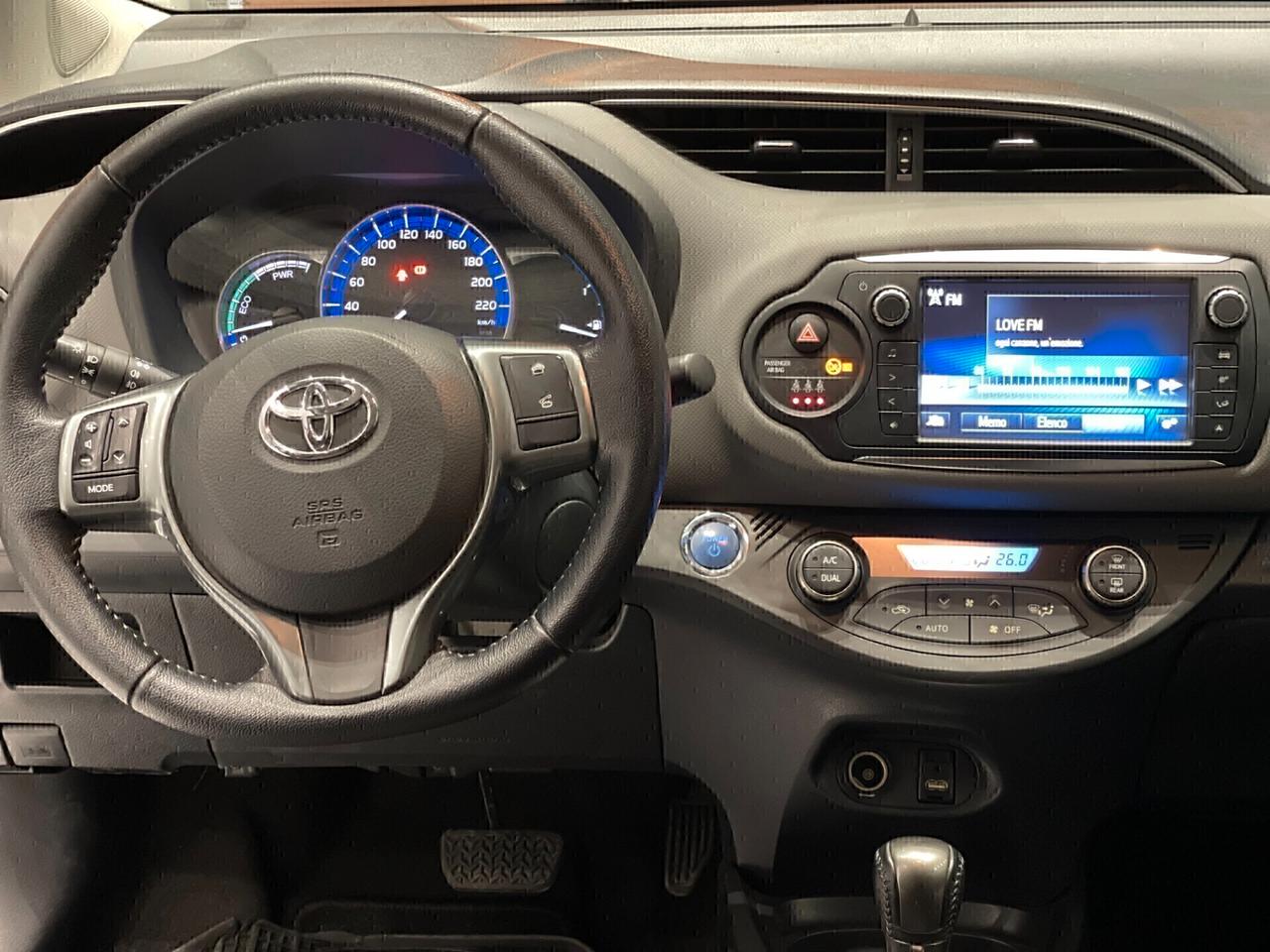 Toyota Yaris 1.5 Hybrid 5 porte Cool