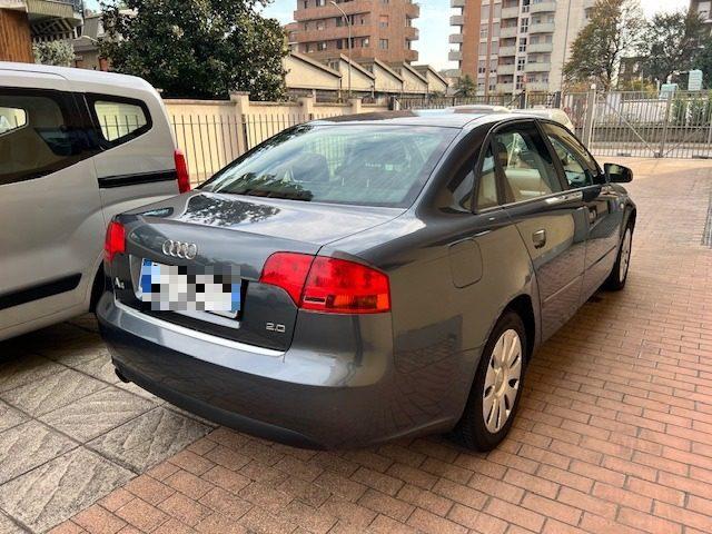 AUDI A4 2.0 20V