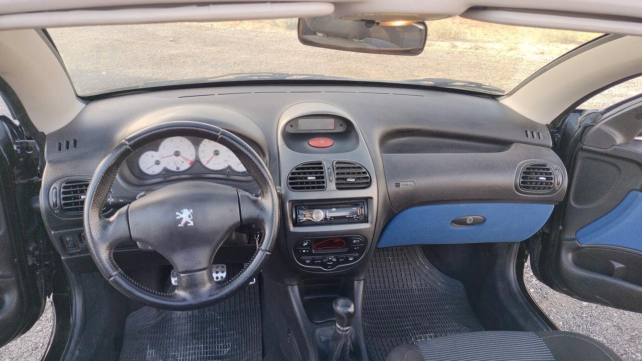 Peugeot 206 1.6 16V CC TUTTO FUNZIONANTE SENZA UN GRAFFIO 100.000KM