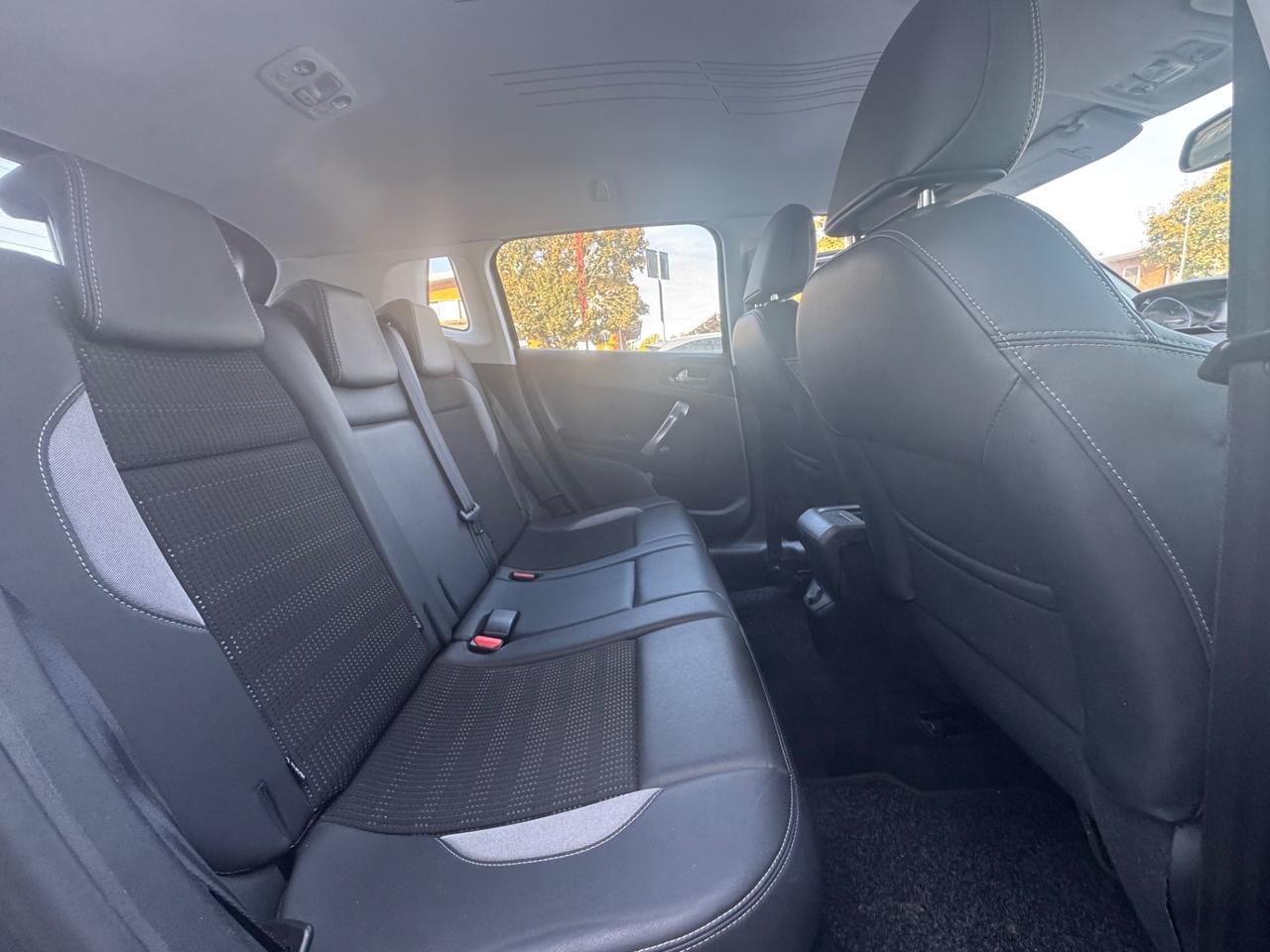Peugeot 2008 PureTech 82 Access