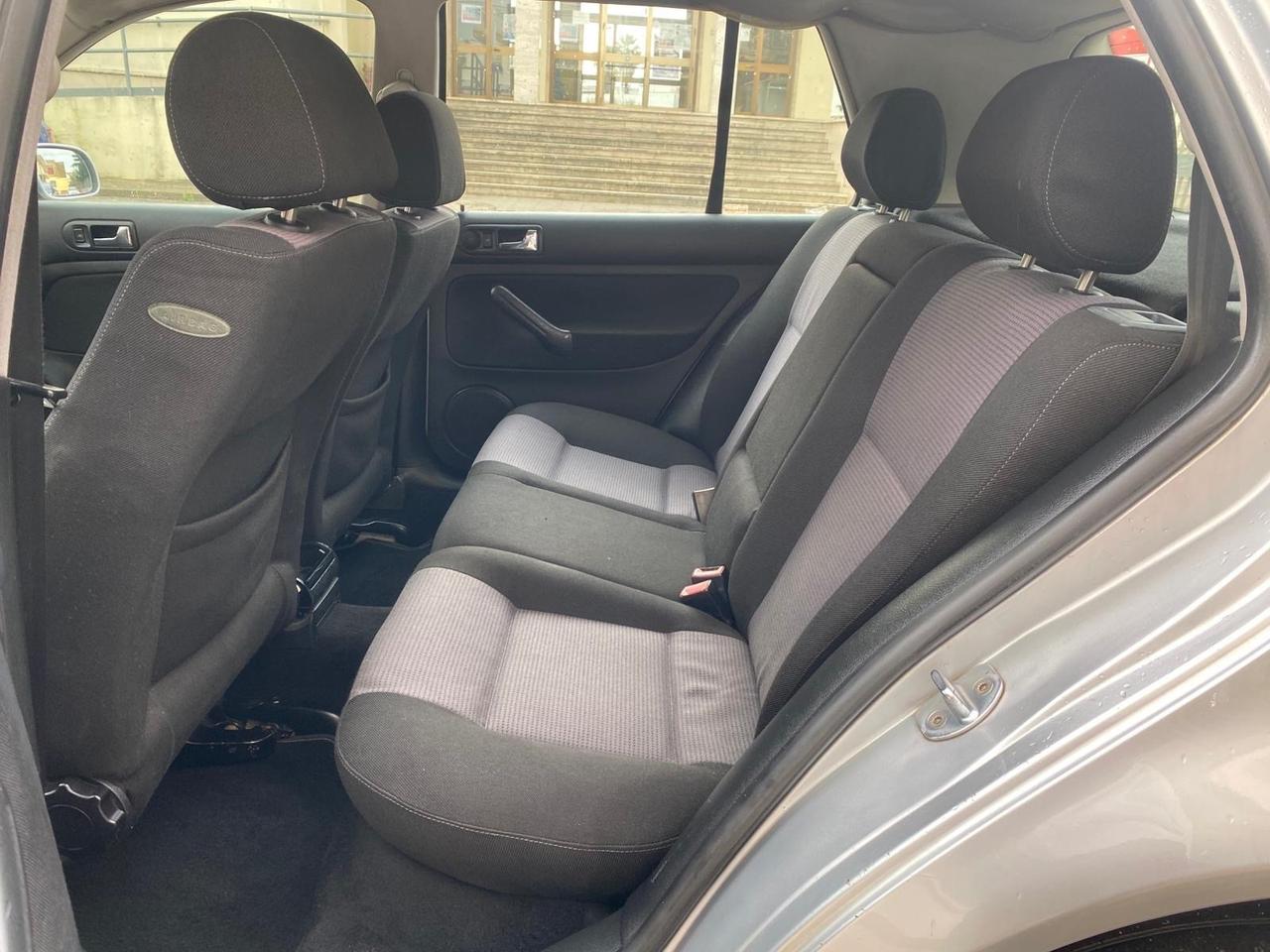 Volkswagen Golf 1.9 TDI 130CV 5p HIGHLINE 6M