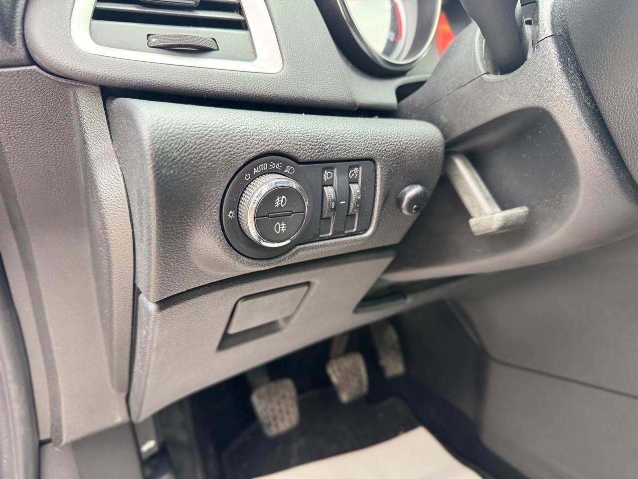 Opel Astra 1.7 Diesel 2011 ok neop