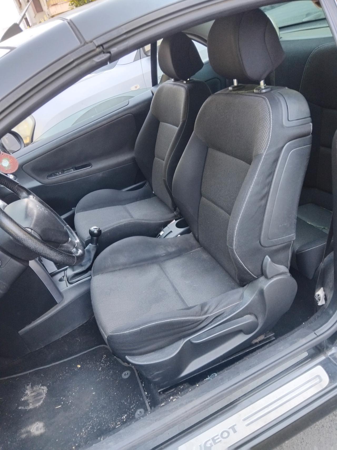 Peugeot 207 1.6 VTi 120CV CC Tecno