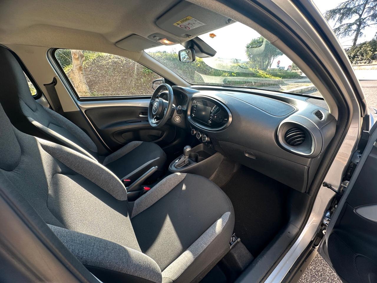 Toyota Aygo X 1.0 C. AUT. 01/24 KM.18400 ANTIFURTO