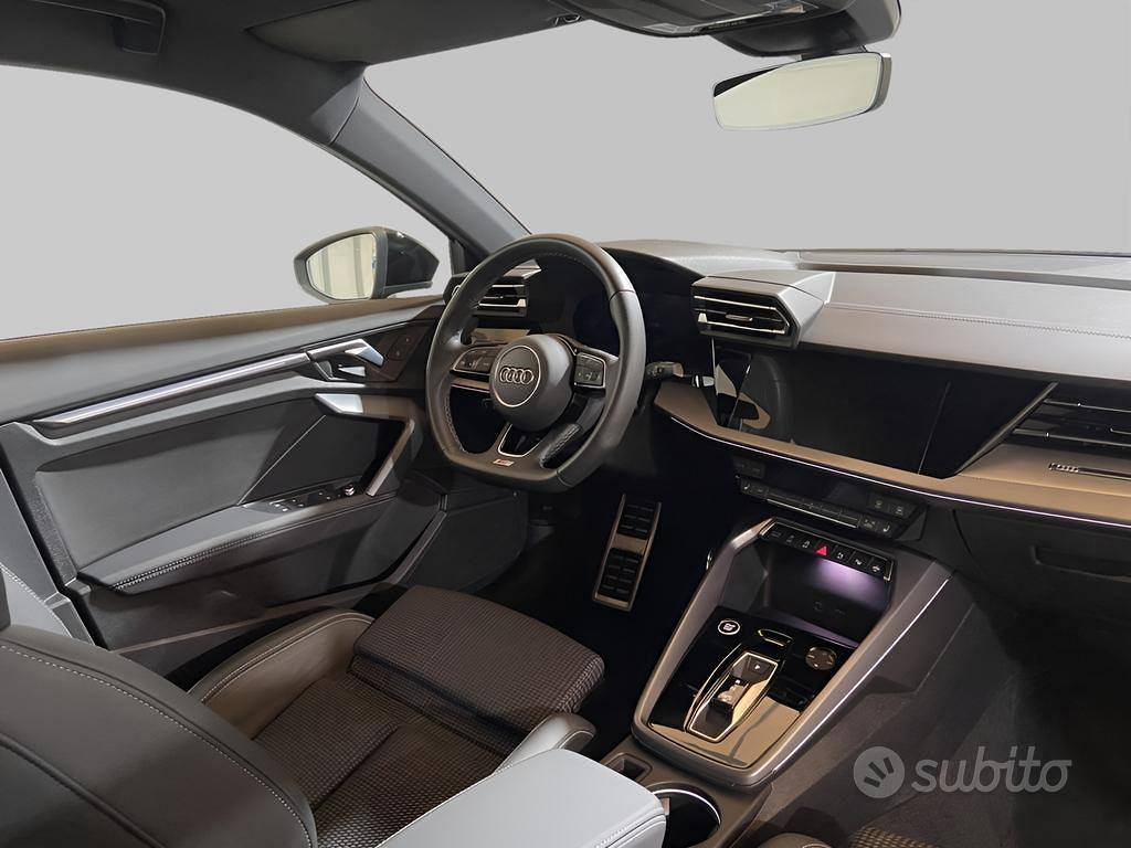 Audi A3 Sportback 35 2.0 tdi S line edition s-tron