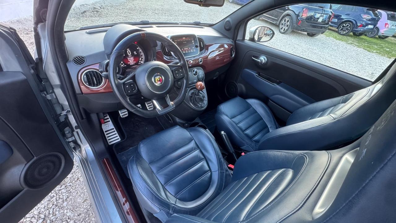 Abarth 695 1.4 Turbo T-Jet Rivale