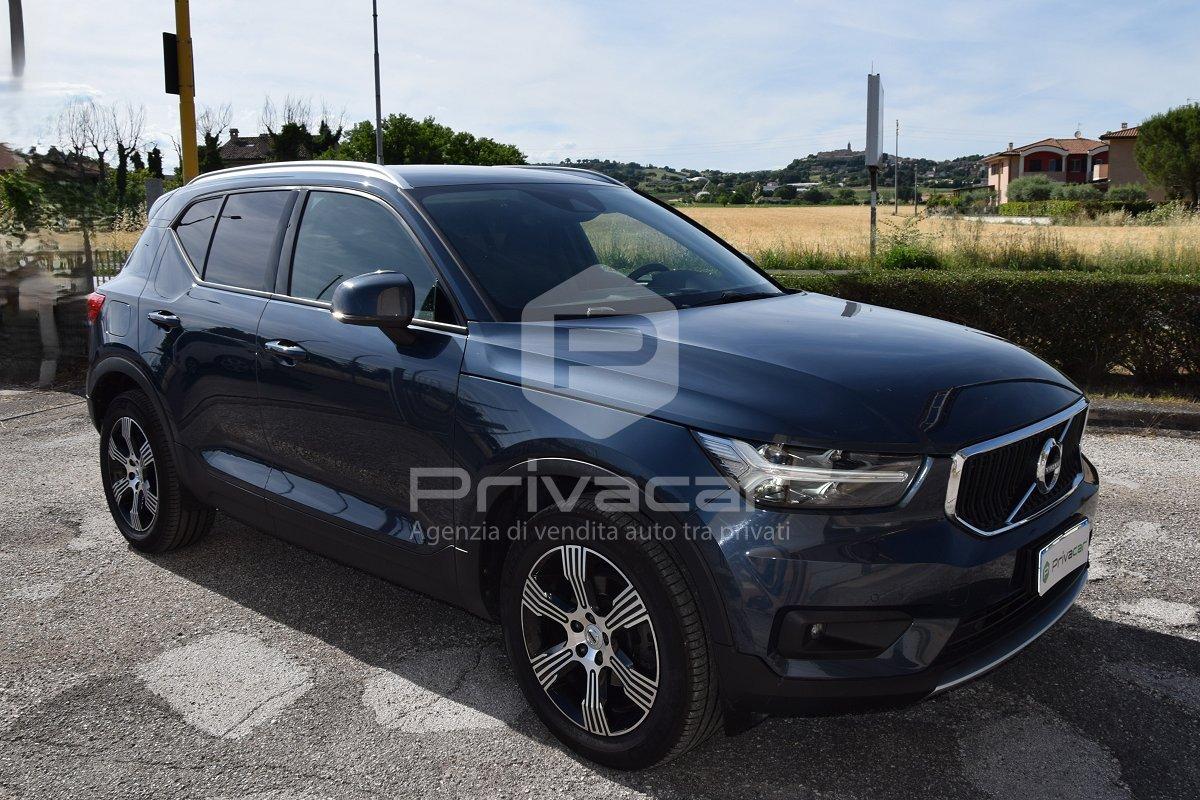 VOLVO XC40 D3 Momentum Pro