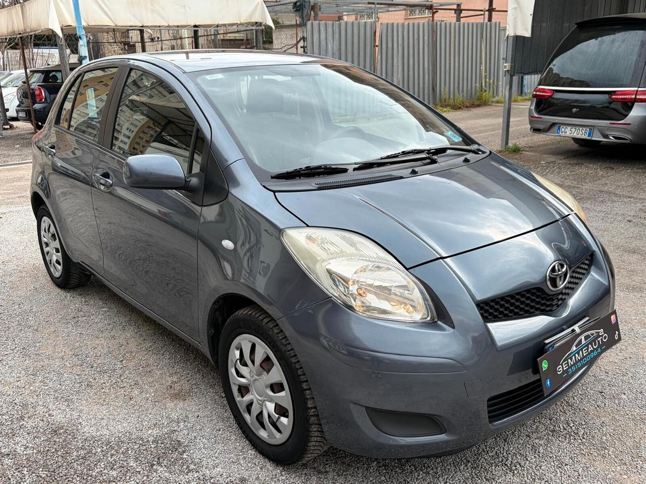 Toyota Yaris 1.0 5 porte Now 12 MESI DI GARANZIA