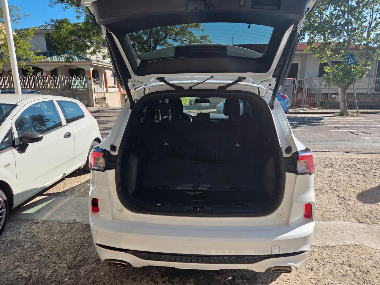 Ford Kuga 2.5 Full Hybrid 190 CV CVT 2WD ST-Line