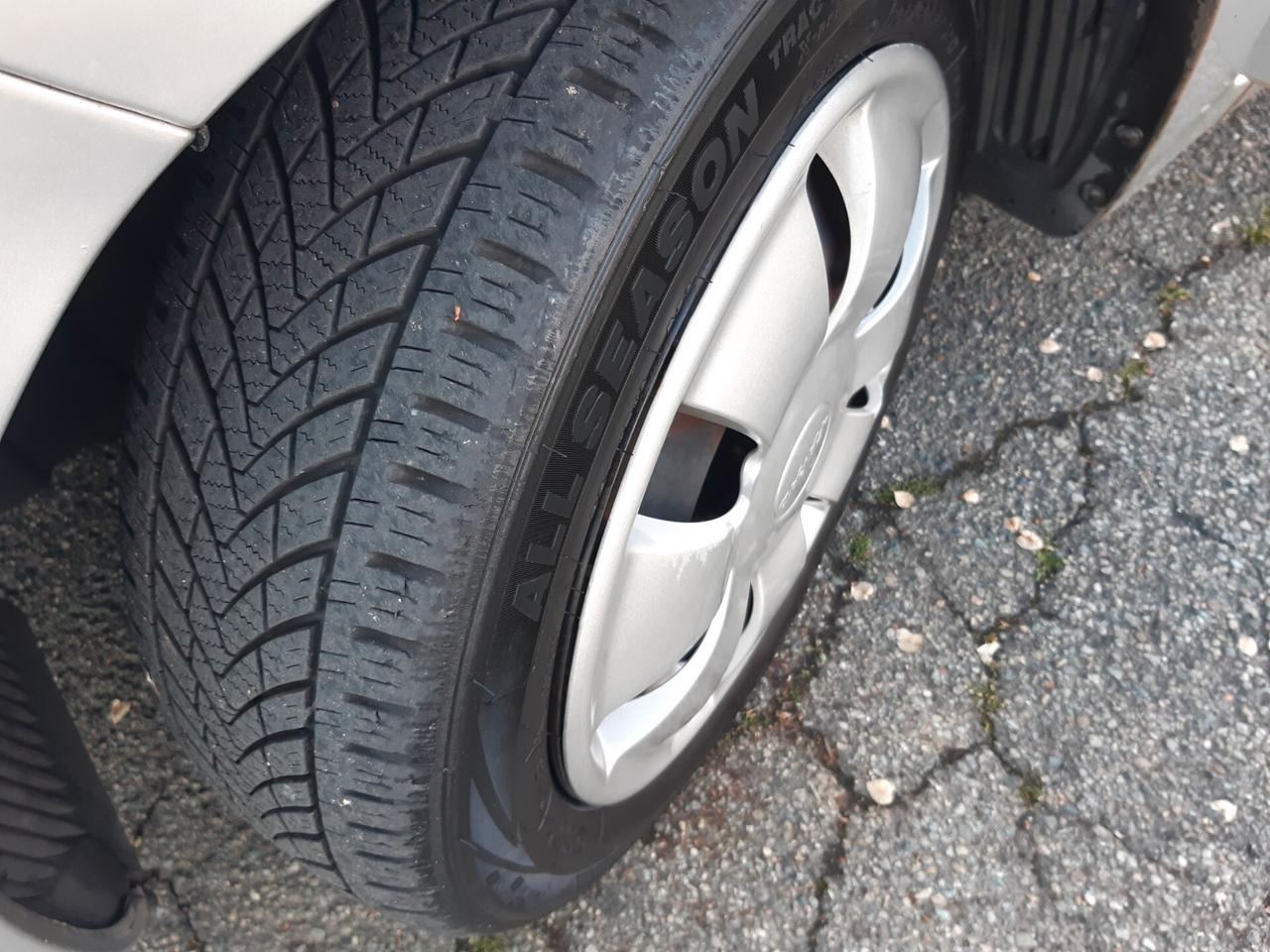 Kia Picanto 1.0 12V 5 porte Easy