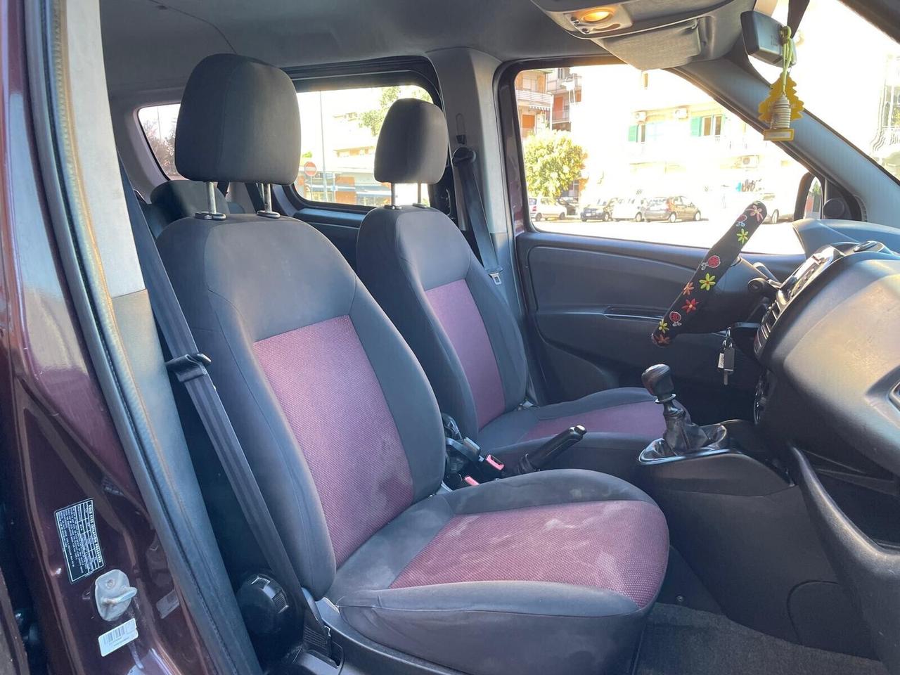 Fiat Doblo Restayling con Posti 1.4T-Jet TurboBenz/Metano Perfett