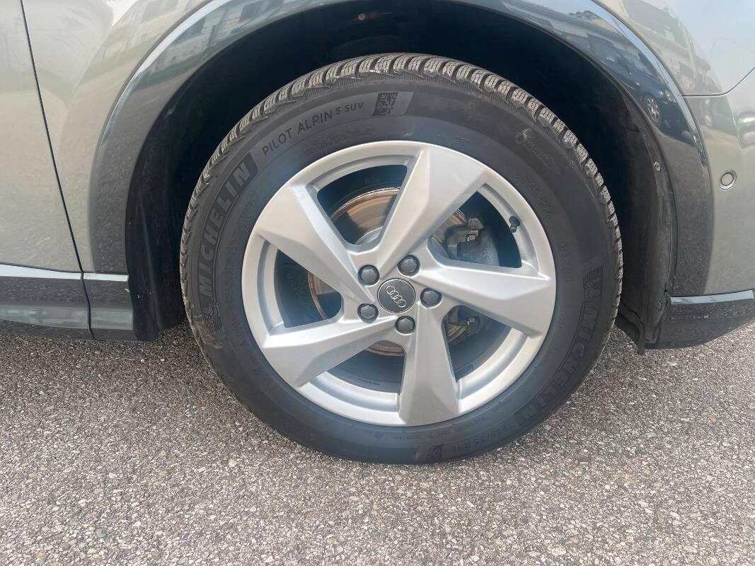 Audi Q3 35 2.0 tdi Business Advanced s-tronic