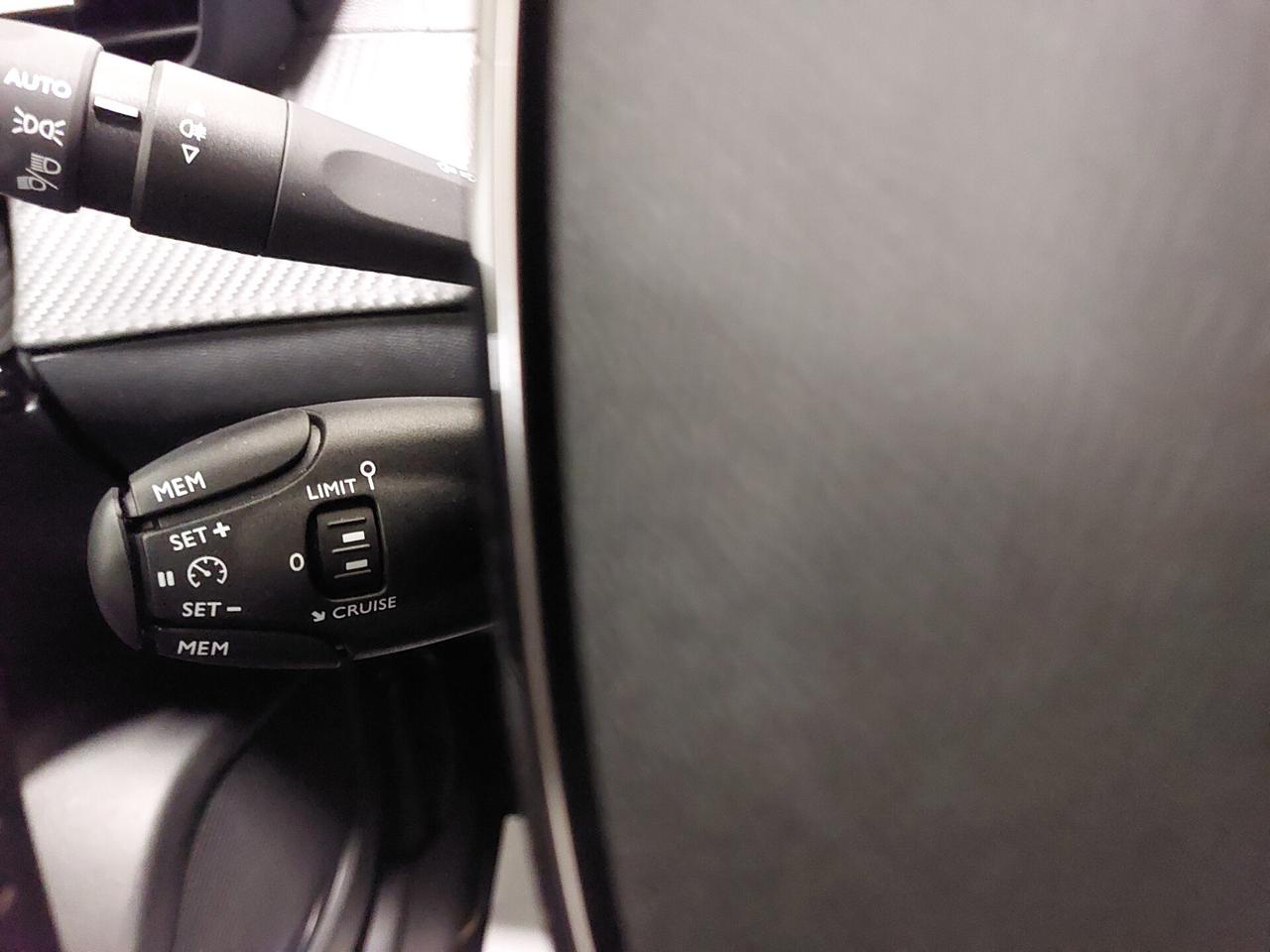 PEUGEOT 2008 2ª serie 2008 PureTech 100 S&S Al...