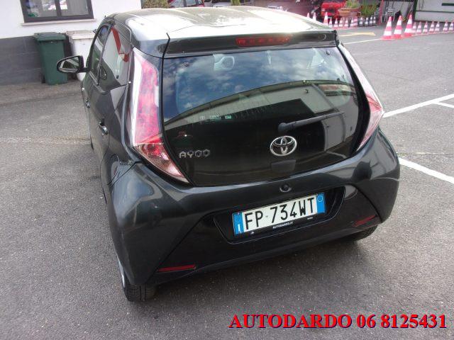 TOYOTA Aygo 1.0 VVT-i 69 CV 5 porte x-business