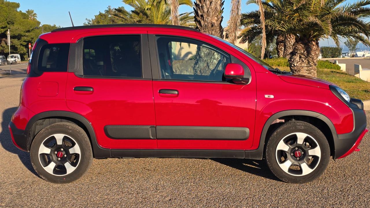 Fiat Panda Cross 1.0 FireFly S&S Hybrid