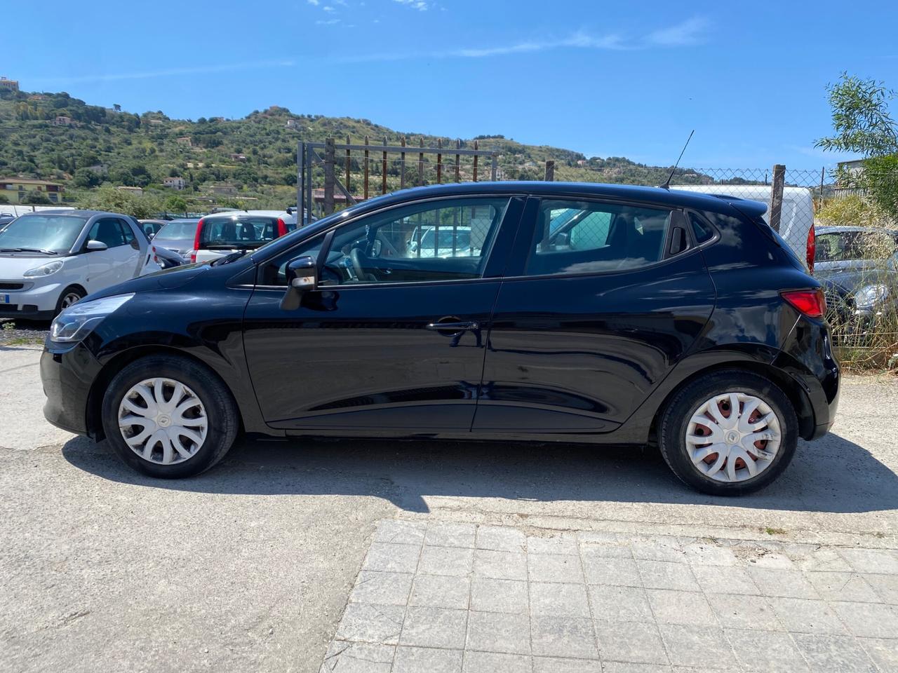 Renault Clio 1.5 dCi 8V 90CV GANCIO DI TRAINO