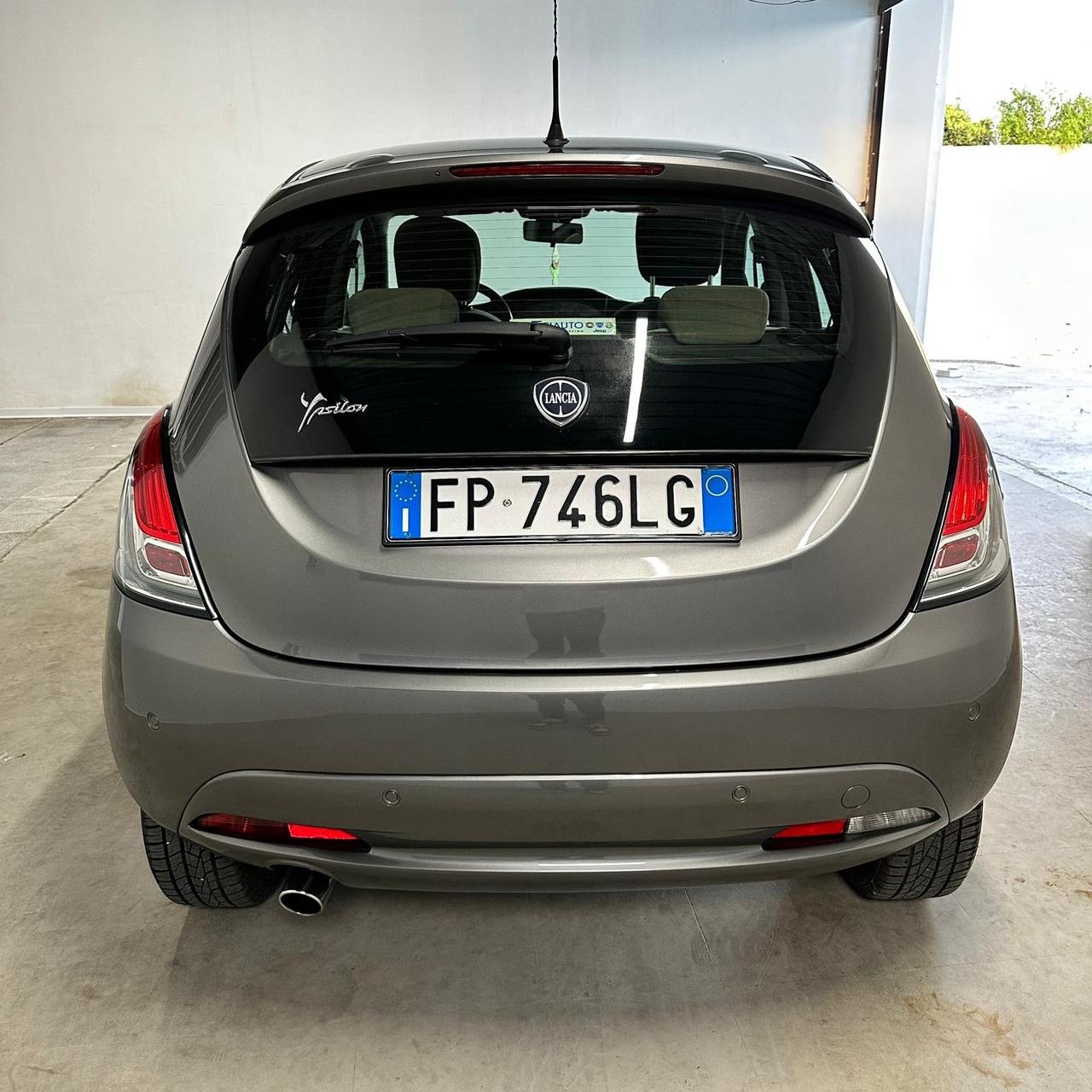 Lancia Ypsilon 0.9 TwinAir 5 porte Metano Ecochic Gold