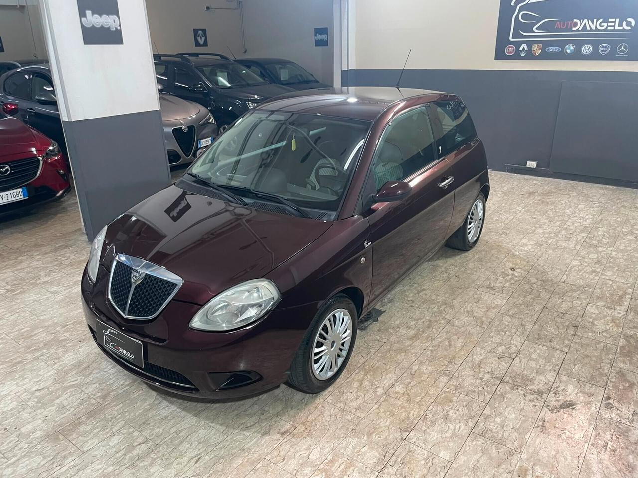 Lancia Ypsilon 1.2 Modamilano