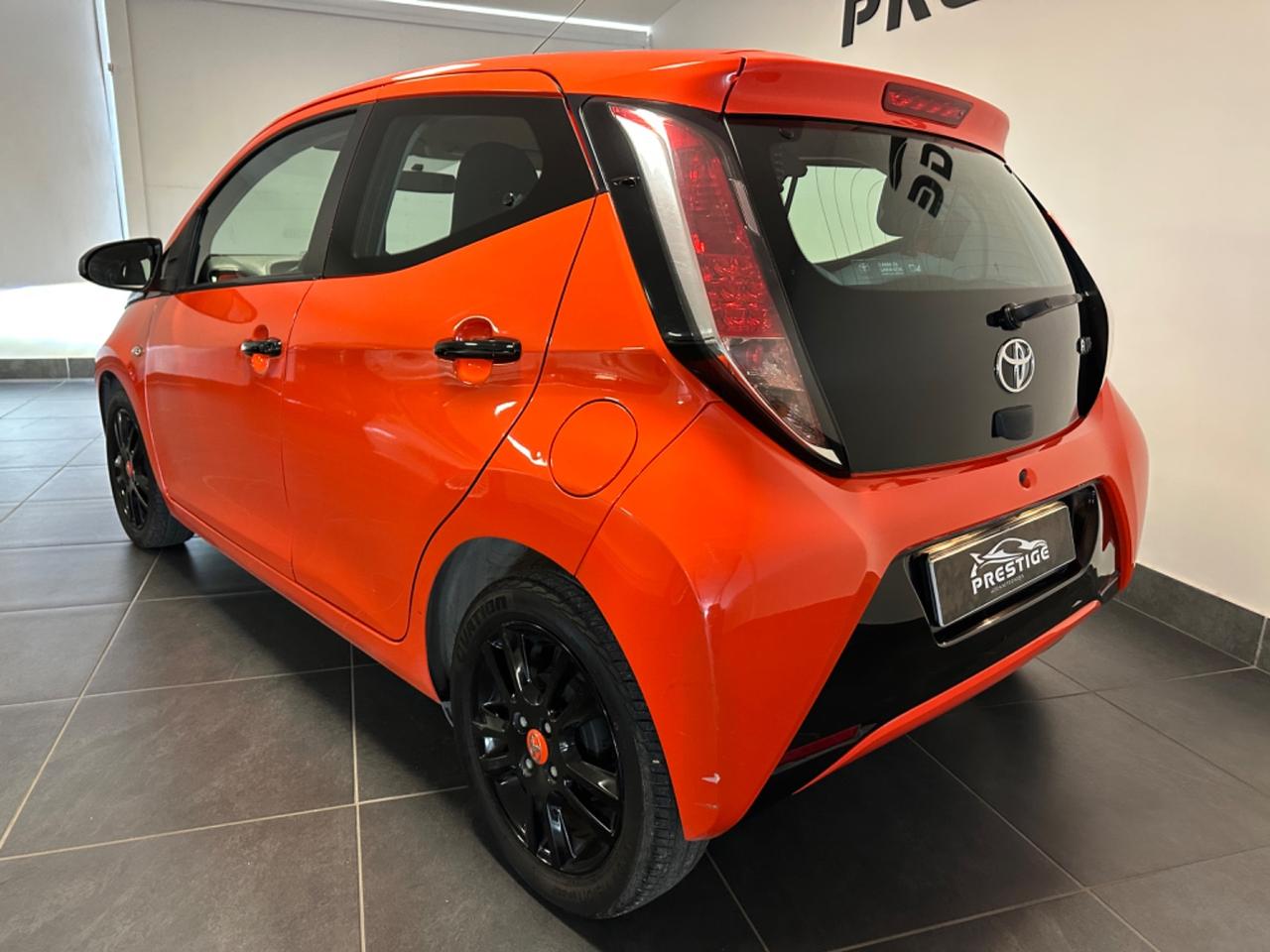 TOYOTA AYGO 1.0 AUTOMATICA 68CV GPL NEOPATENTATI