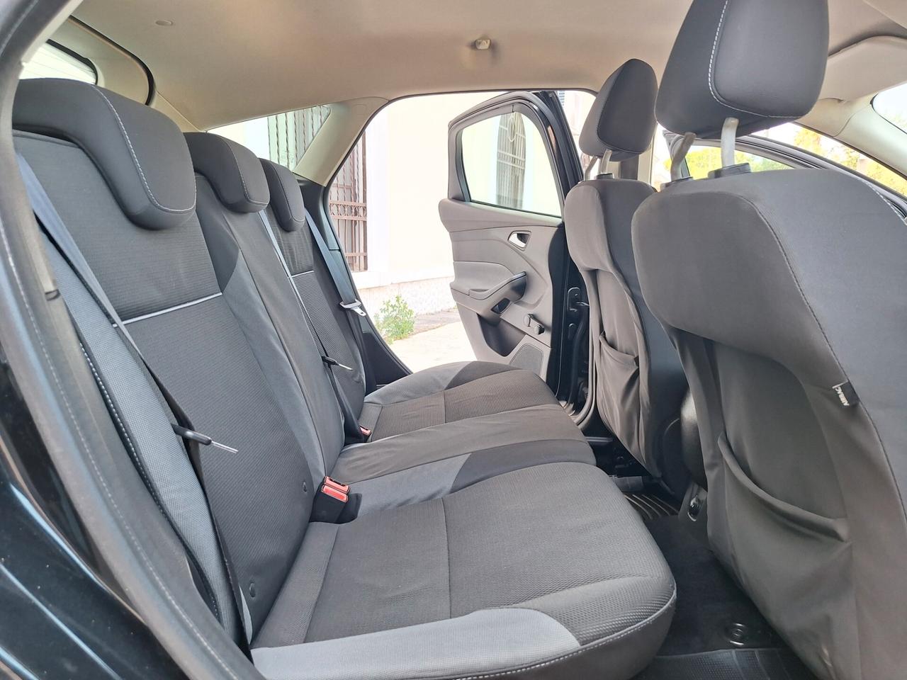 Ford Focus 1.6 TDCi 115 CV BERLINA 2013