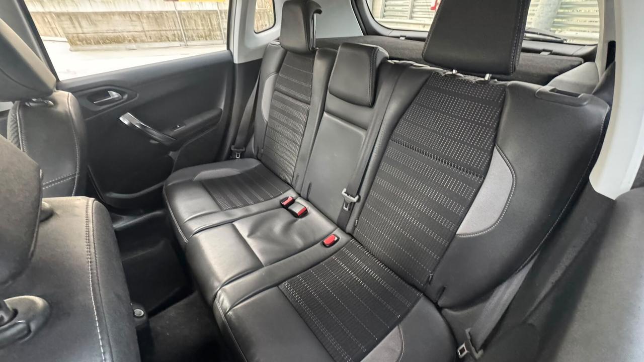 Peugeot 2008 1.6 e-HDi 92 CV Stop&Start Active