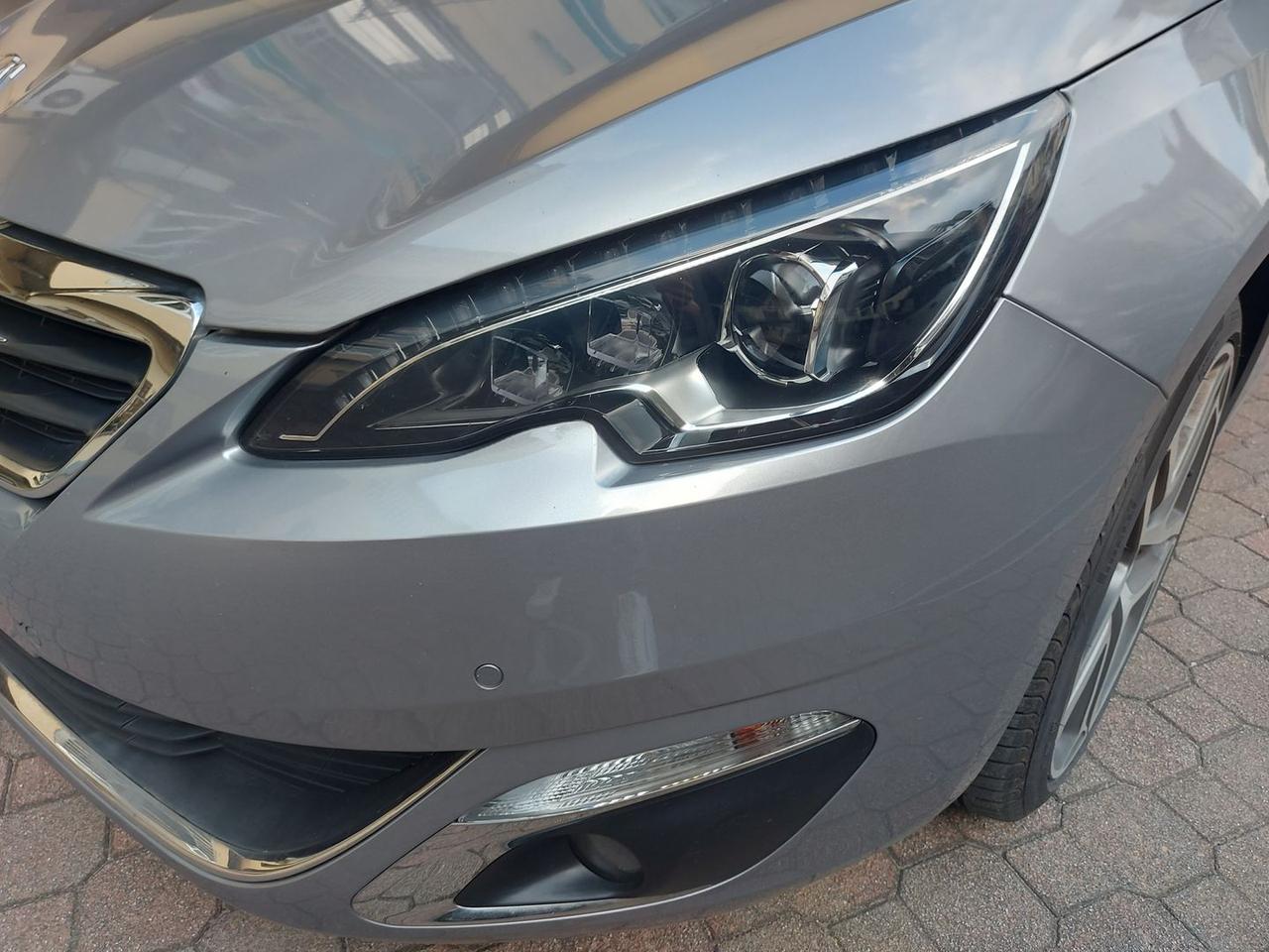 Peugeot 308 Allure 1.6 Blue HDI 120 SW