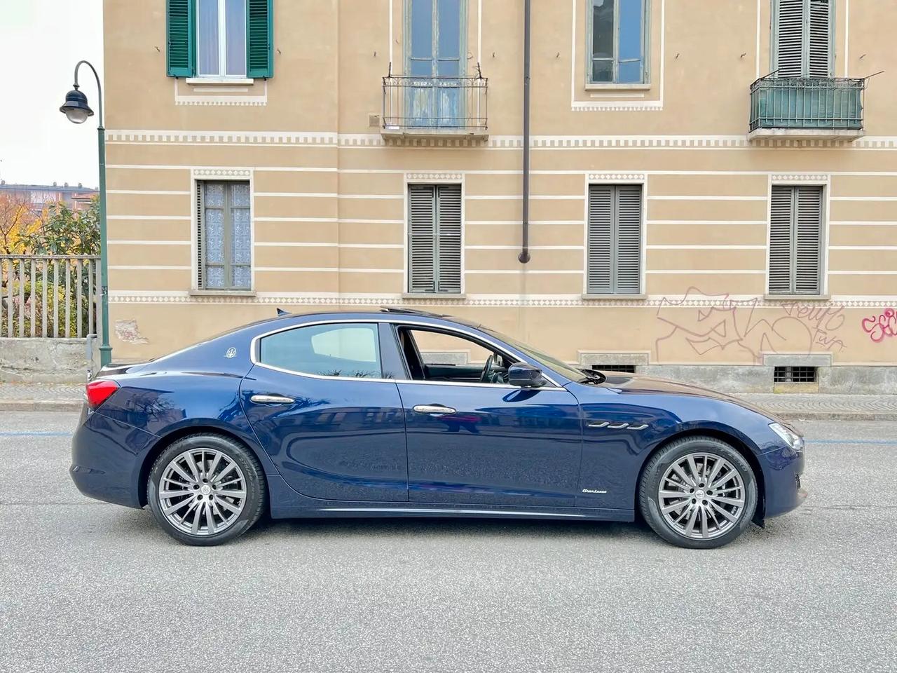 Maserati Ghibli V6 430 CV Q4 Granlusso