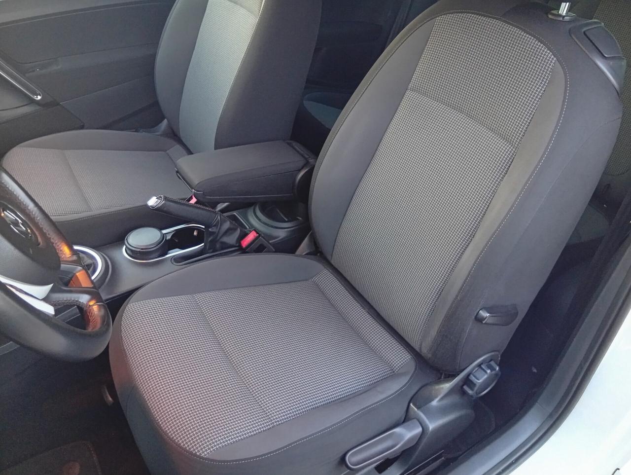 Volkswagen Maggiolino 1.6 TDI Design