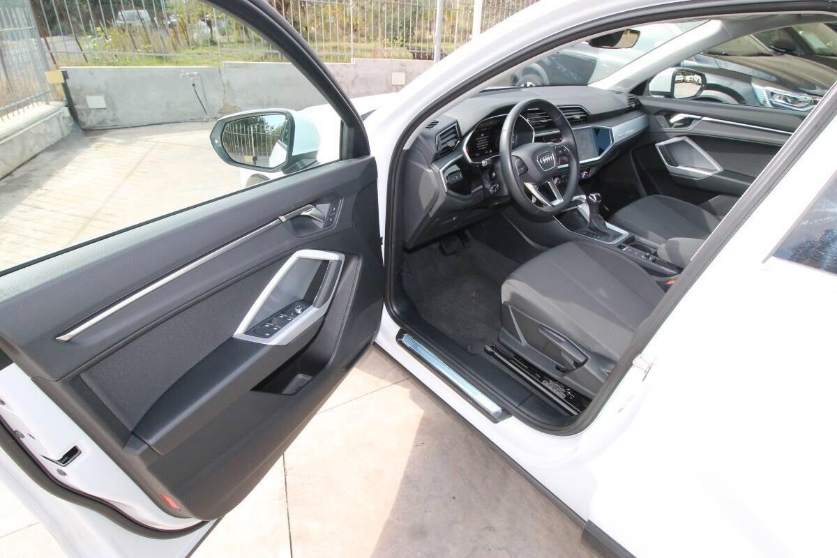 Audi Q3 35 TDI S tronic Business Advanced 2024