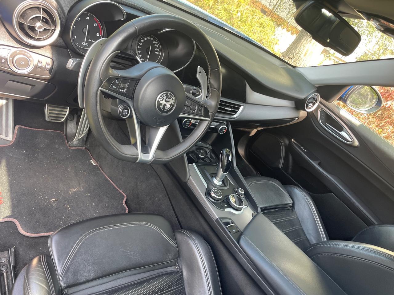 Alfa Romeo Giulia 2.2 Turbodiesel 210 CV Q4 Veloce