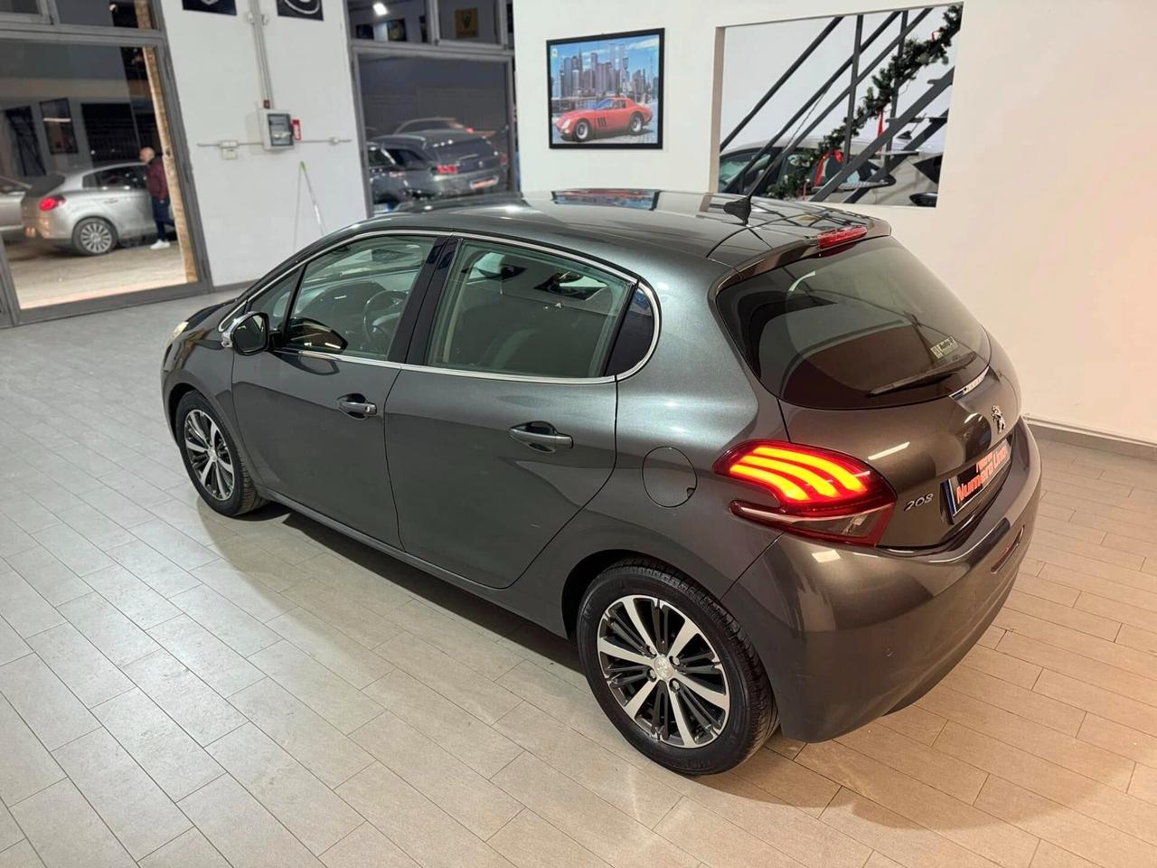 Peugeot 208 Peugeot 208 1.6 Bluehdi 75cv Allure 2015