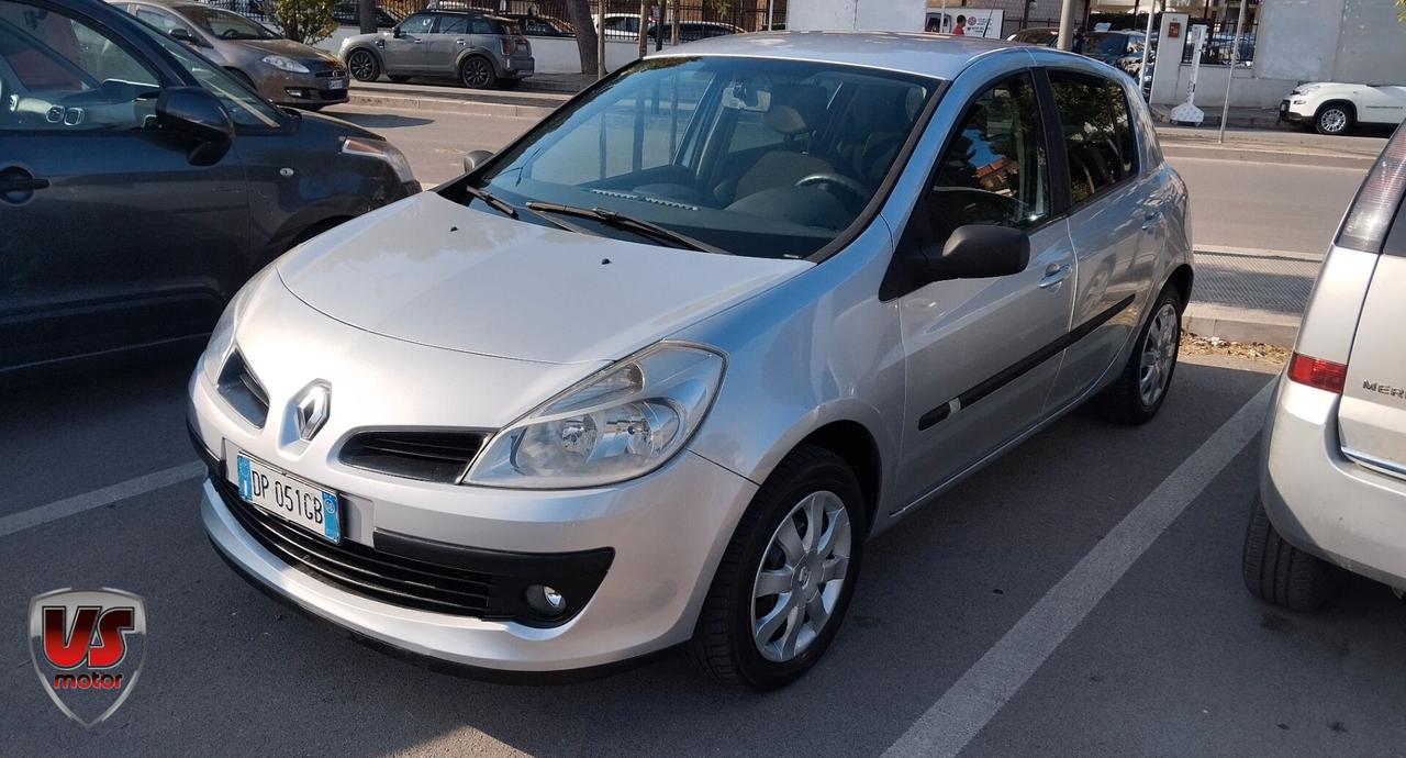 RENAULT CLIO 1.5 DCI-2008