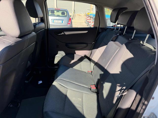 MERCEDES-BENZ B 180 CDI Sport senza nessun lavoro da fare