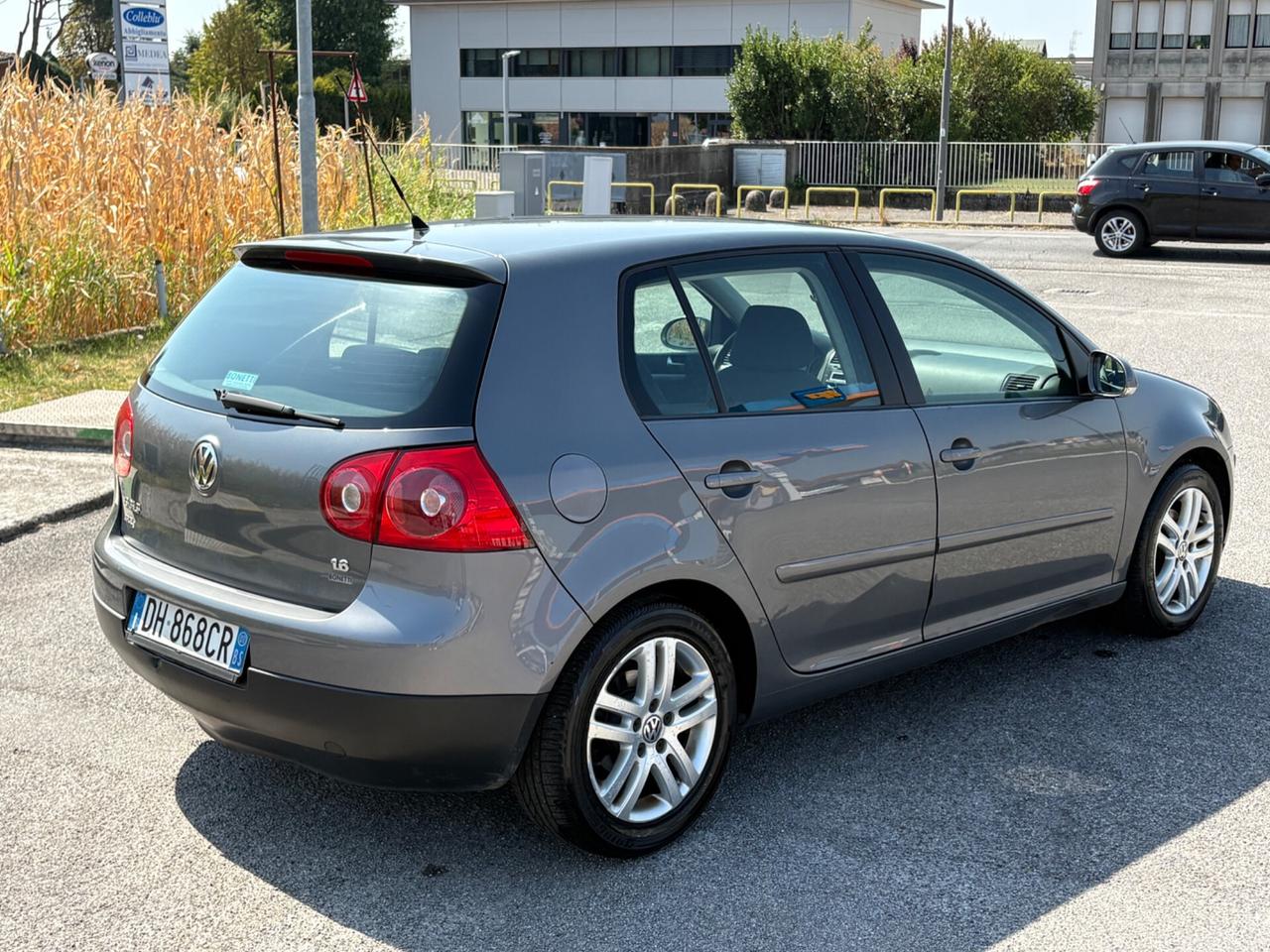 Volkswagen Golf 1.6 5p. Comfortline GPL NEOPATENTATI