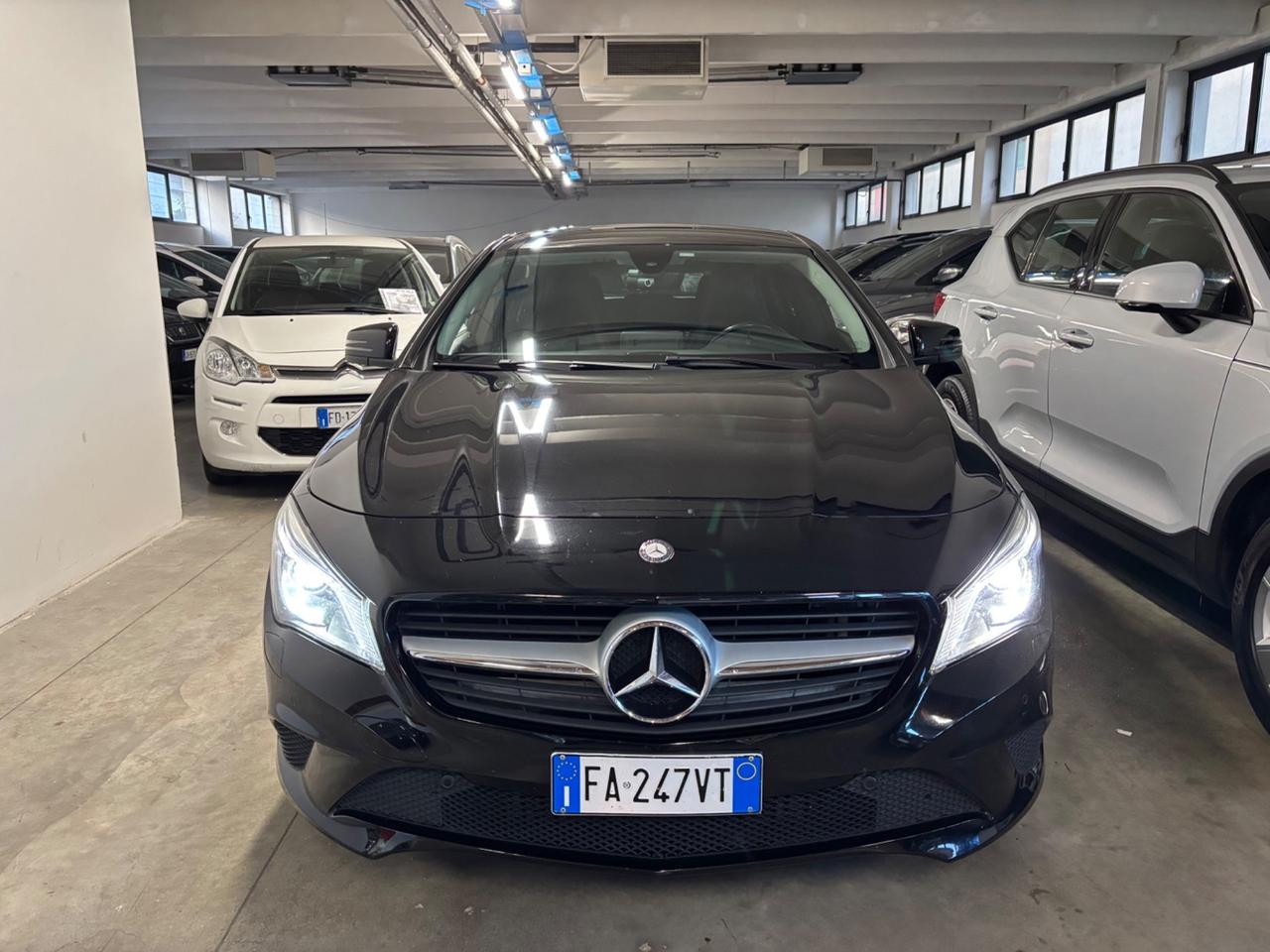 Mercedes-benz CLA 200d PREMIUM DARK