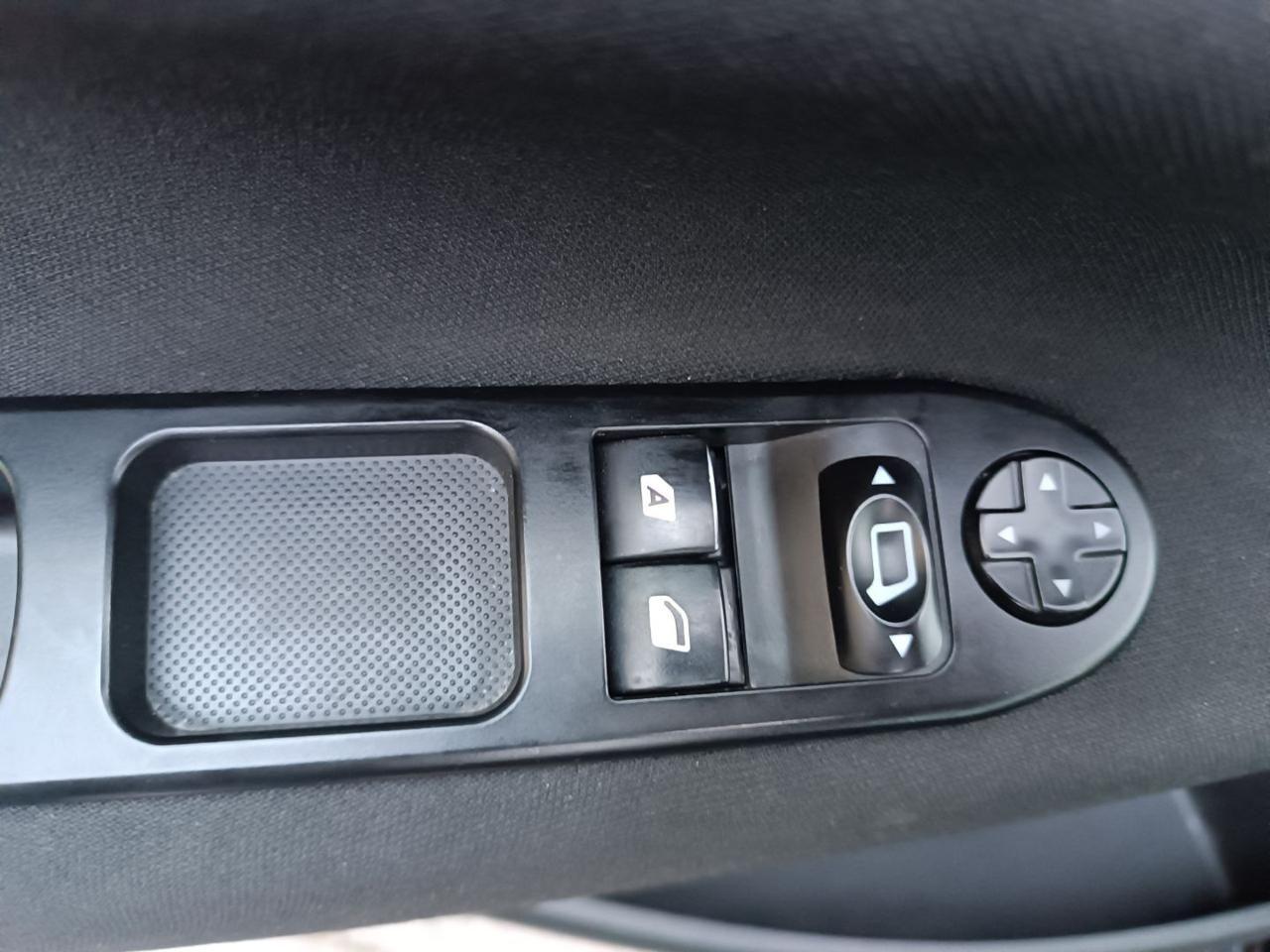 PEUGEOT 207 1.6 HDi 90CV FAP SW XS Ciel