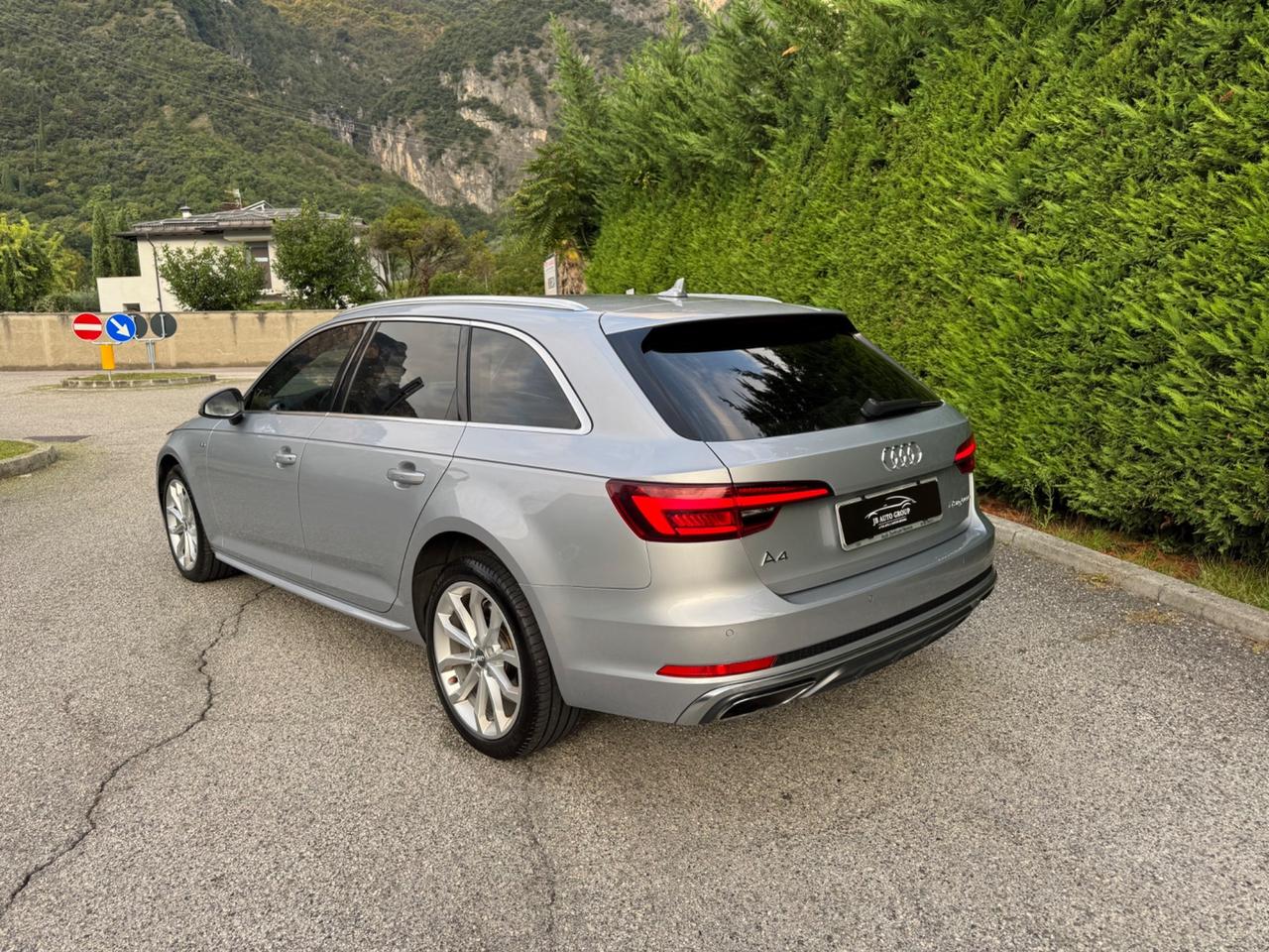 Audi A4 40 g-tron S-line edition