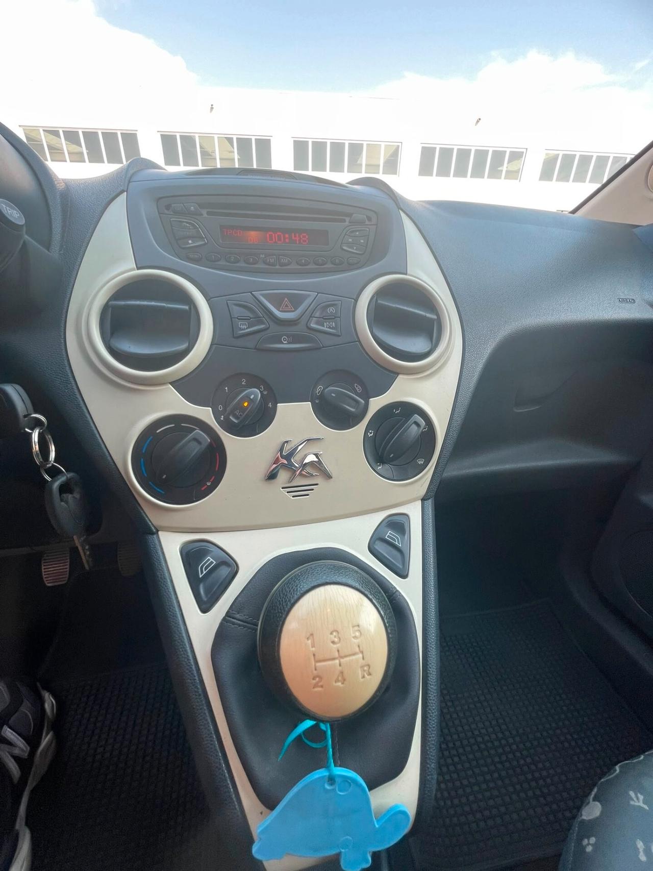 Ford Ka Ka+ 1.2 8V 69CV Titanium