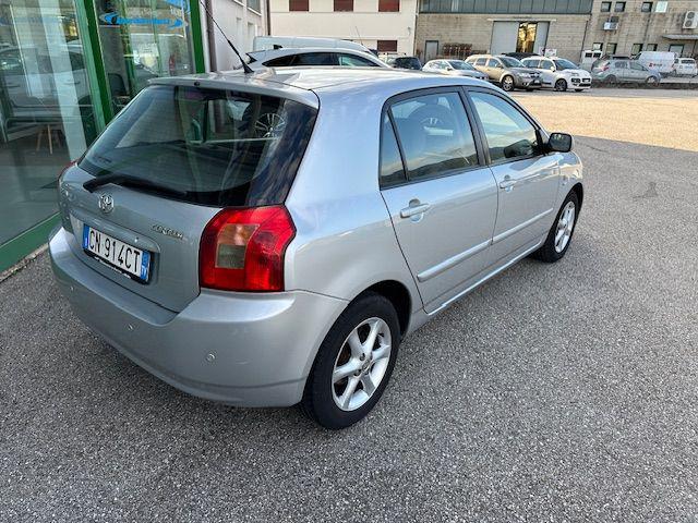 TOYOTA Corolla 1.6 16V 5 porte