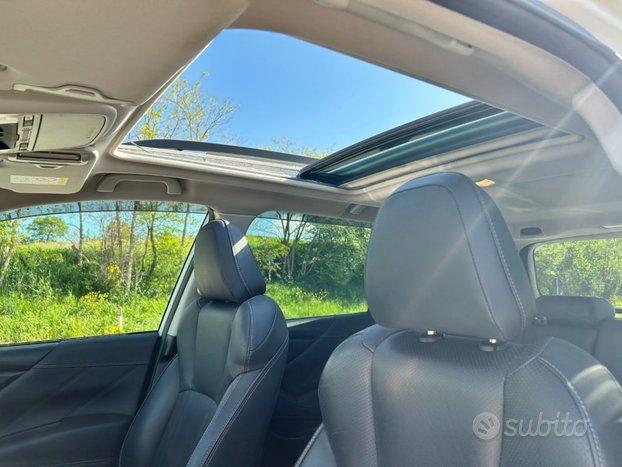 SUBARU Forester 2.0 e-Boxer Premium 4x4