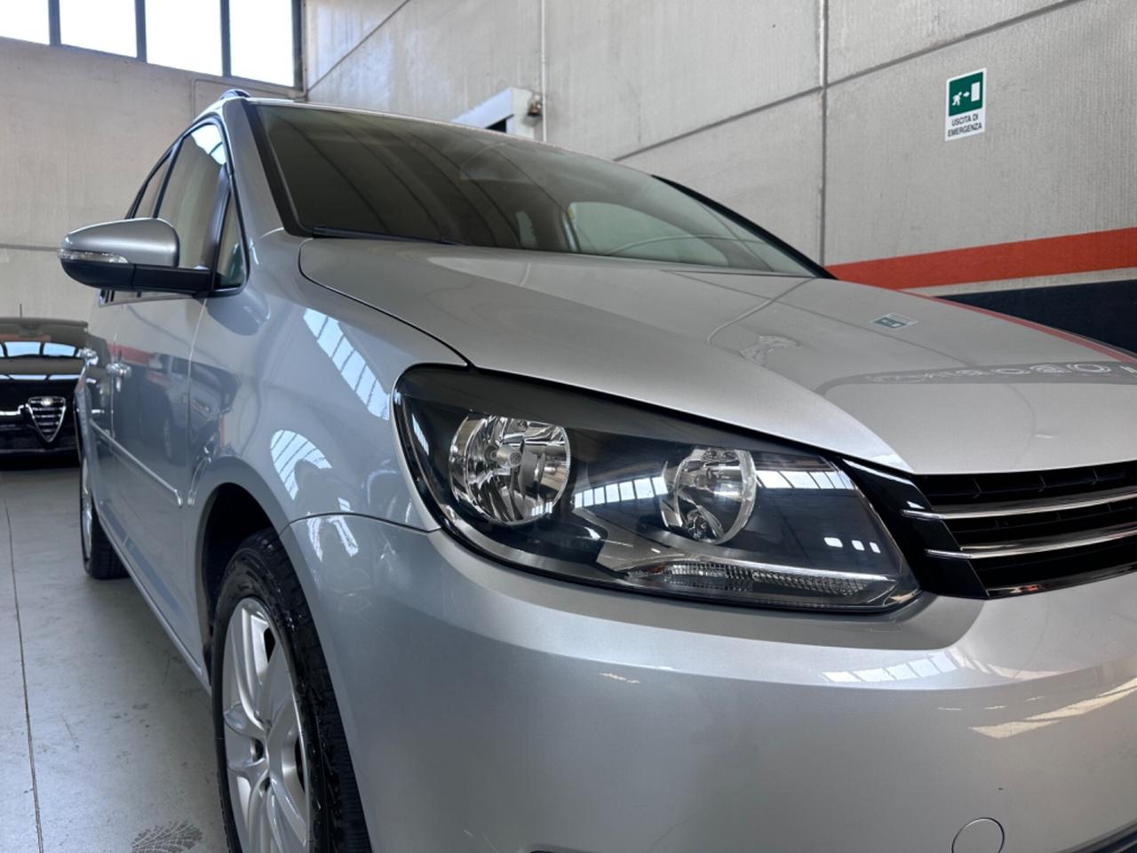 Volkswagen Touran 1.6 TDI gancio traino